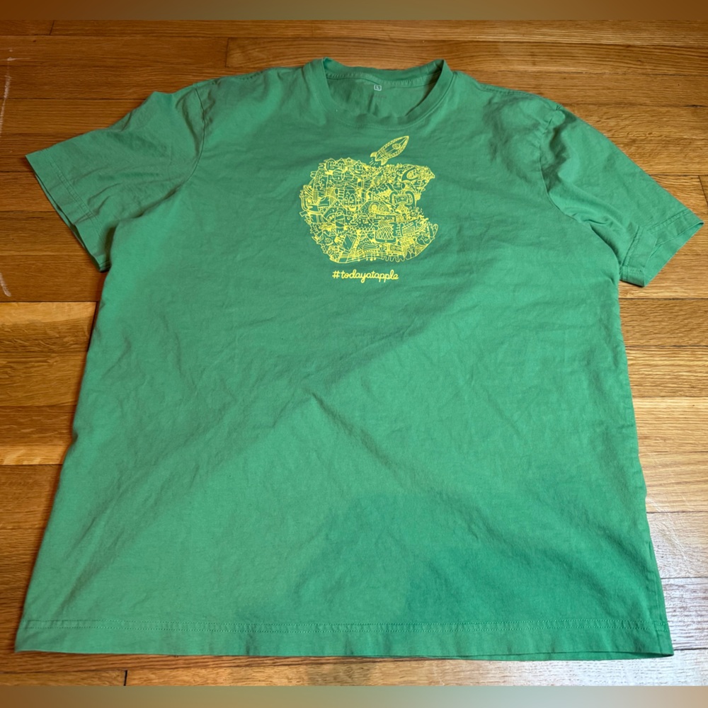 Apple T Shirt